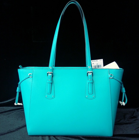 🚫SOLD🚫MICHAEL KORS Voyager Tote - Picture 3 of 8